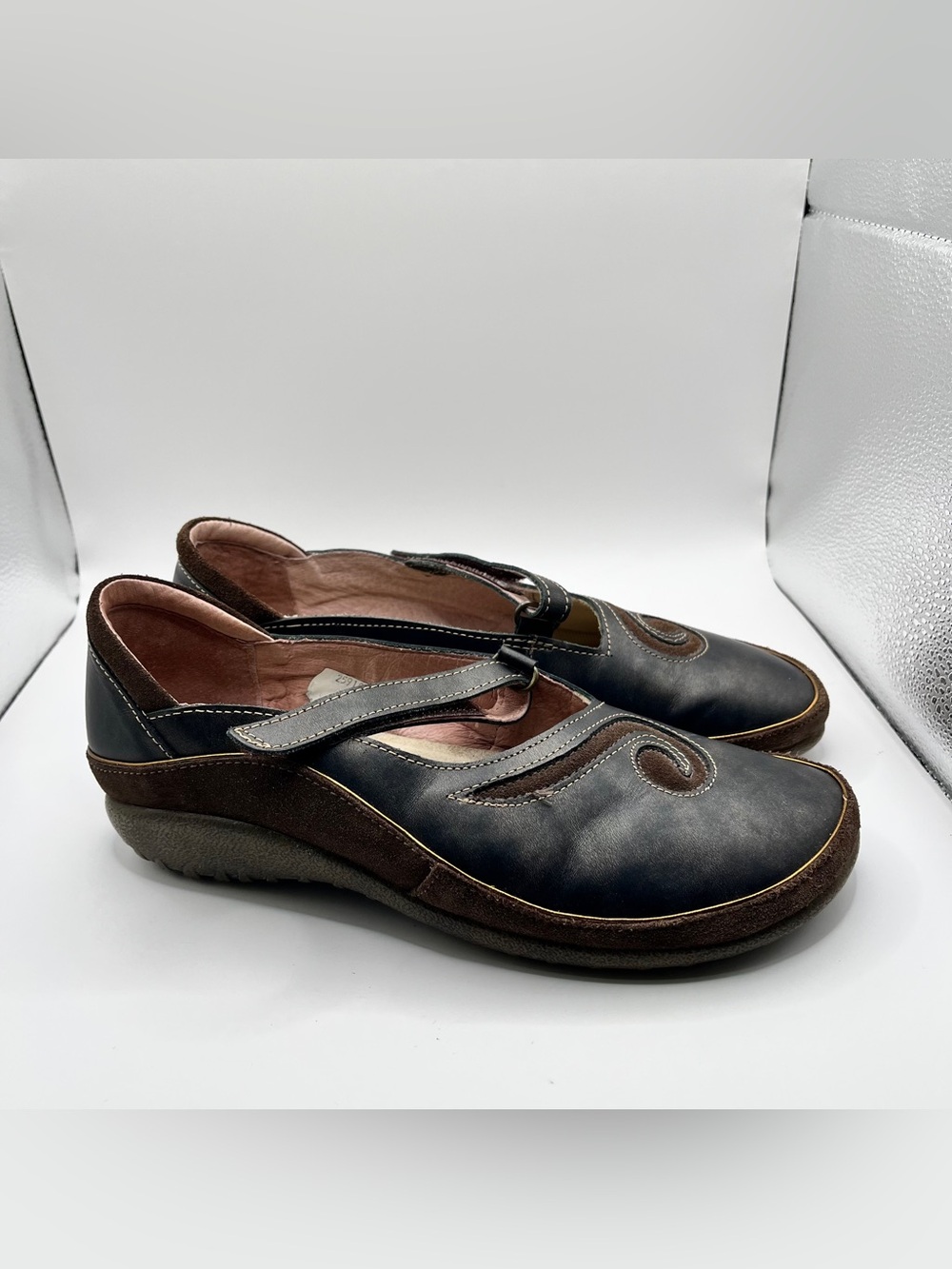 Naot Matai Mary Jane flats brown size 39 US 8 EUC women’s